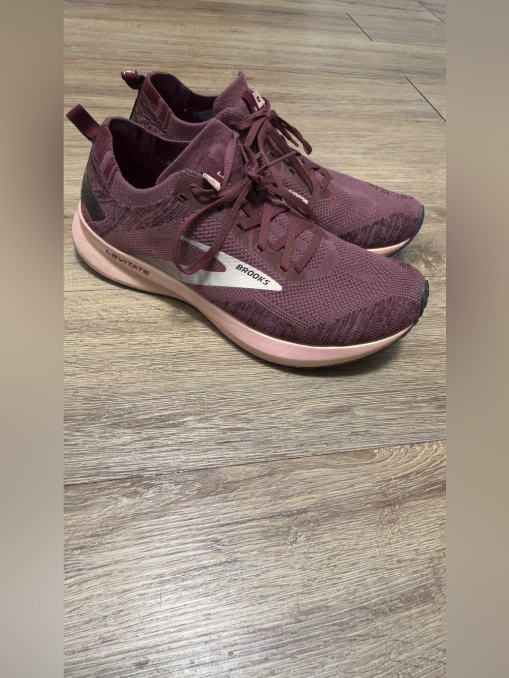 Brooks Women's Maroon and Pink Knit Athletic Sneakers